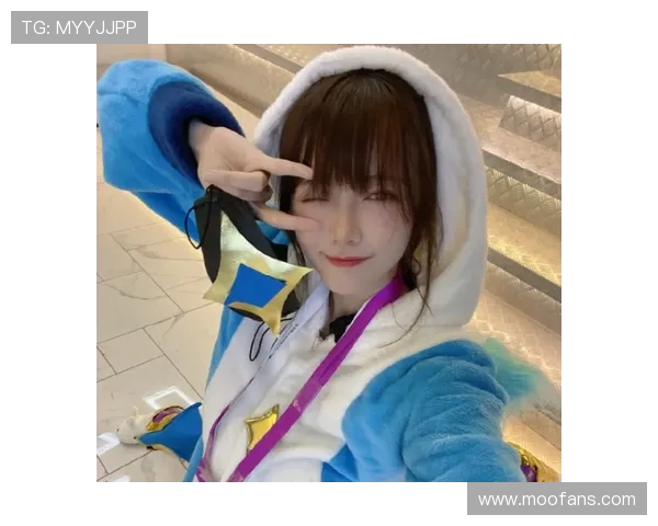 LOL主持骆歆为何被称驼子姐？王老二事件背后的职业起伏给我们什么启示？